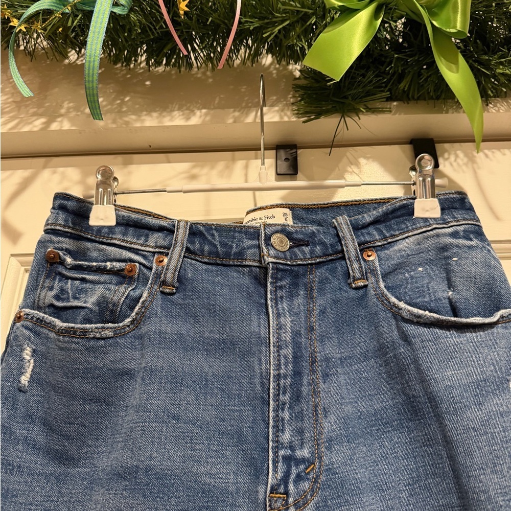 Abercrombie & Fitch Ankle Straight Ultra High Rise Blue Jeans Distressed Curve - Picture 4 of 7
